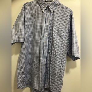 NWOT Forsyth of Canada Short Sleeve Casual Button Down Shirt in XL